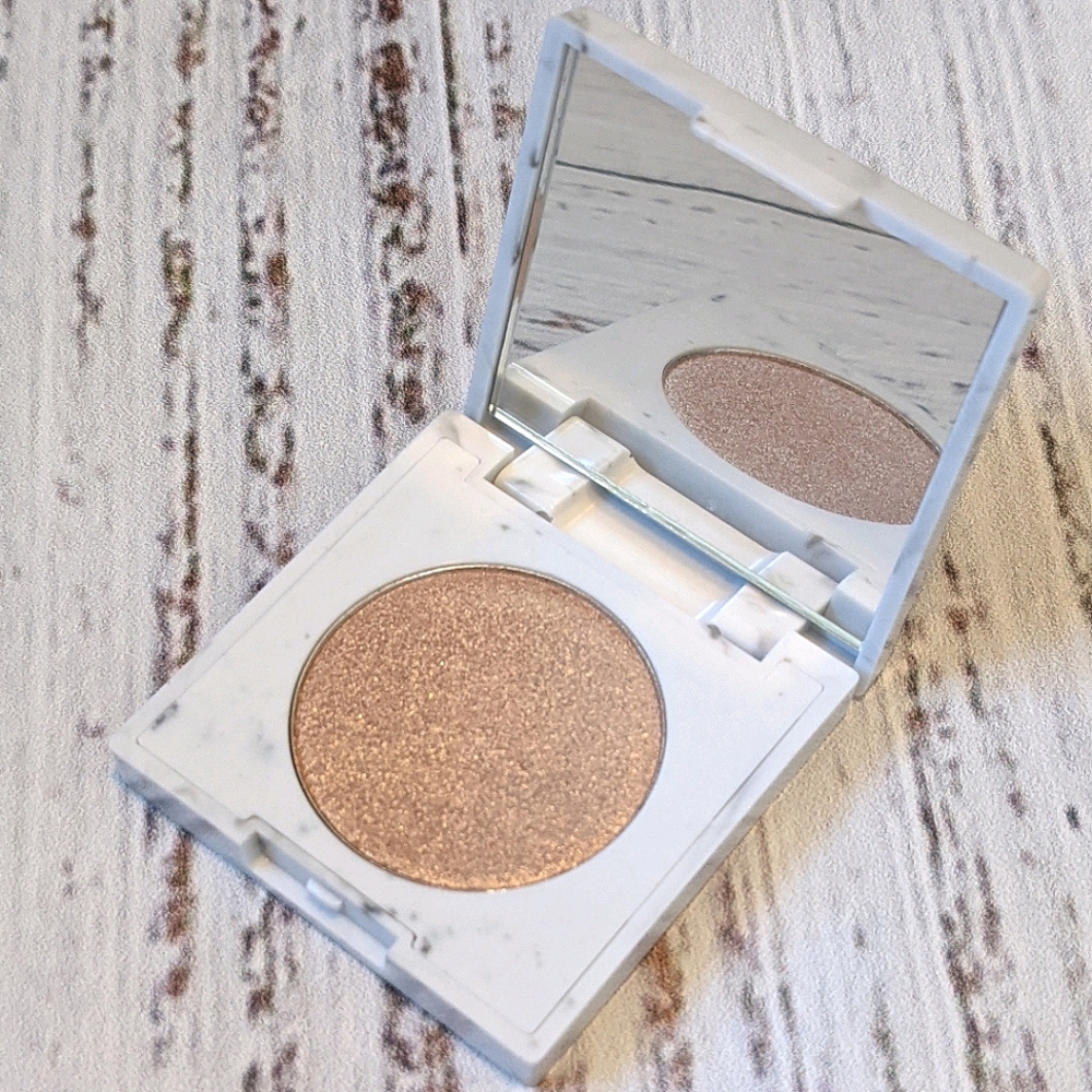 Realher Highlighter - Confidence in My Glow